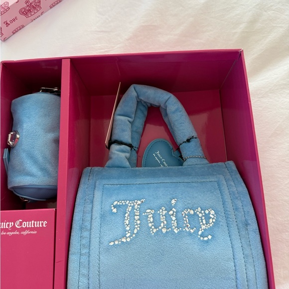 Juicy Couture Light Blue Handbag with Heart Charm - Picture 9 of 10
